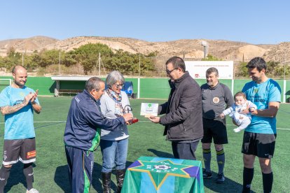 El CD Oriente siempre tiene un detalle con la familia de Pepe Asensio.