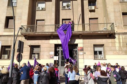 Los sindicatos reivindicaron la igualdad salarial.