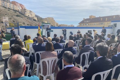 Asistentes al acto en Aguadulce.