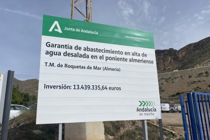 Cartel anunciador de las obras.