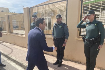 Llegada de Juanma Moreno.