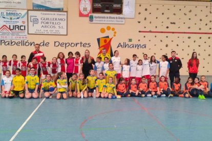 Los equipos femeninos en Alhama.