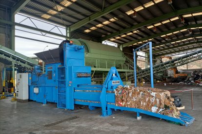 Máquina compactadora de la basura