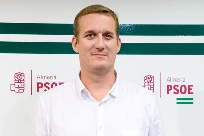 2. Raúl Enríquez Caba.