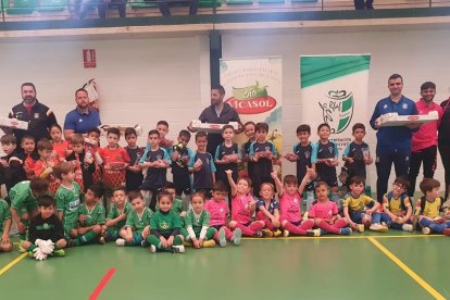 Hasta tres fotos de familia en la concentración.