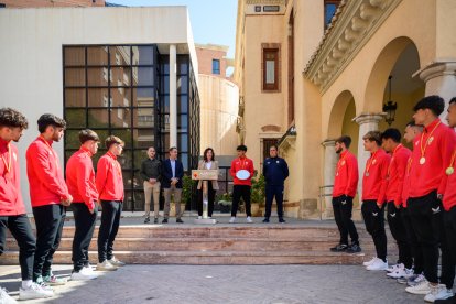 Recibidos como auténticos campeones. 