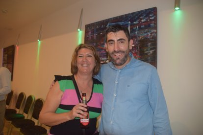 Toñi Segura con el promotor del encuentro, Gerardo Molina.