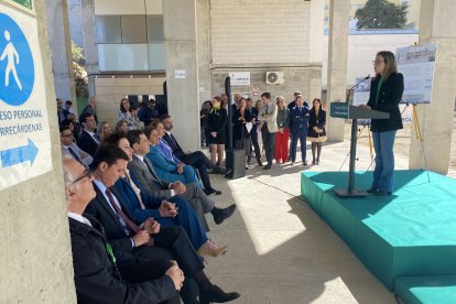 Primera fila reservada a las autoridades.