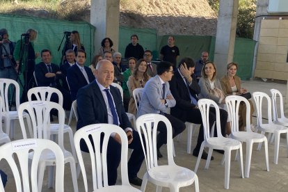 Algunos de los invitados al acto.