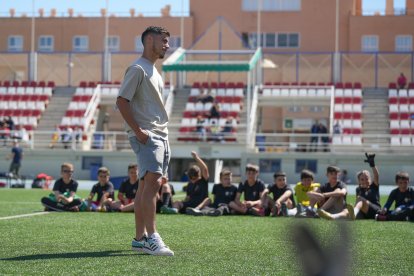 Robertone visitó a los participantes del Campus del Almería.