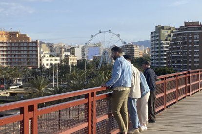 El primer turno ha entrado a las 9.