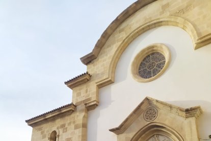 Salida de las Penas desde el Santuario de la Virgen del Mar.