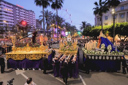 Procesión del Encuentro en el Jueves Santo 2023 de Almería.