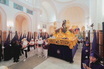 Procesión del Encuentro en el Jueves Santo 2023 de Almería.
