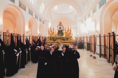 Procesión del Encuentro en el Jueves Santo 2023 de Almería.
