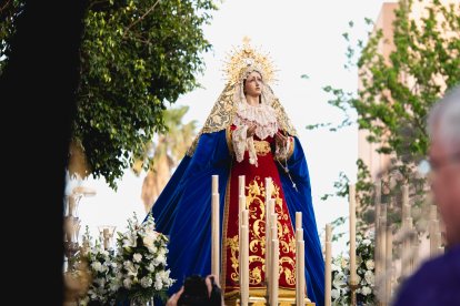 Procesión del Encuentro en el Jueves Santo 2023 de Almería.
