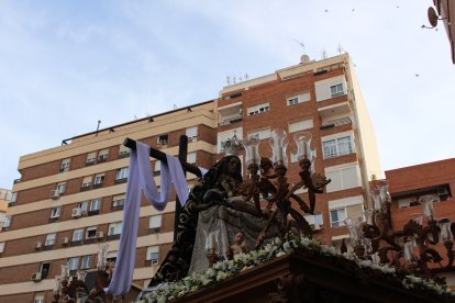  Nuestra Señora de las Angustias en su salida. 