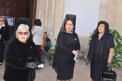 Encarni Molina y Paula, a la llegada a la Patrona.
