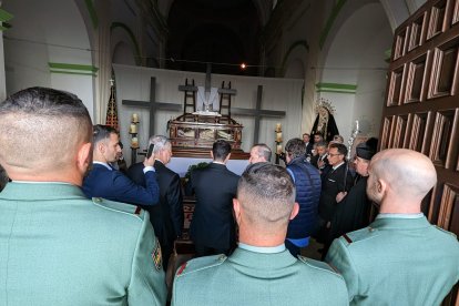 Es un acto que se realiza desde tiempos inmemoriales con una talla que ya cumple 400 años.