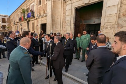 Desde la Iglesia de San José hasta la Iglesia de la Inmaculada, el cristo yacente ha sido trasladado por los vecinos.