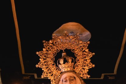 Procesión del Entierro por las calles de Almería.