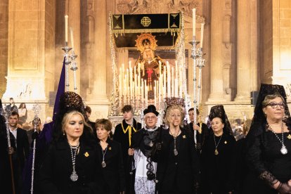 Procesión del Entierro por las calles de Almería.