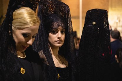 Procesión del Entierro por las calles de Almería.