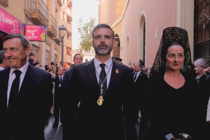 Procesión del Entierro por las calles de Almería.