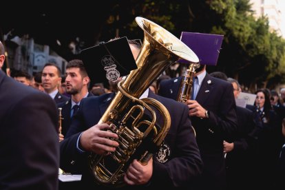 Procesión del Entierro por las calles de Almería.