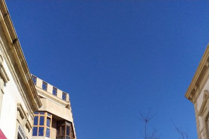 Ante la Compañía María.