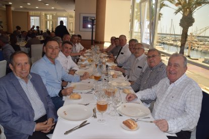 Jubilados de la entidad ahorradora.