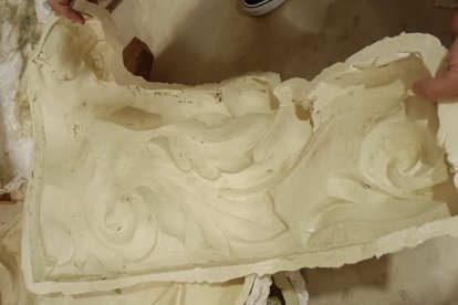 Molde con el que se ha reproducido parte de los relieves.