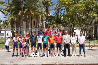 El podio por equipos.