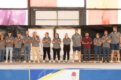 Los entrenadores del club.