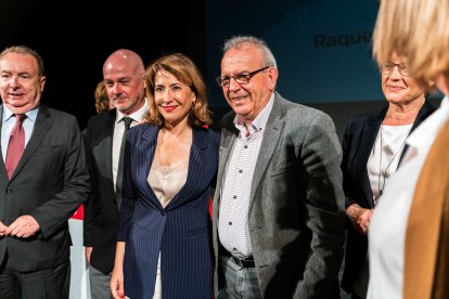Antonio Bonilla, alcalde de Vícar, junto a la ministra Raquel Sánchez Jiménez.