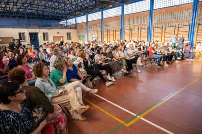 El acto se celebró en el pabellón del IES El Alquián.