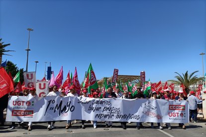 Cabecera de la movilización convocada por UGT y CCOO