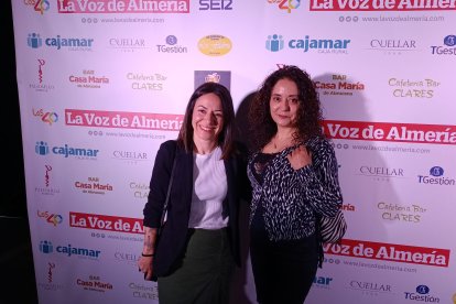 Cayetana Torres y Carmen Portero.