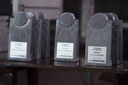 Los premios, confeccionados por la empresa Cuéllar Stone.