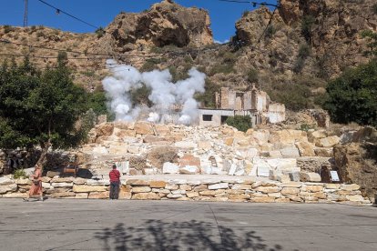 Las voladuras marcaban el inicio de esta última jornada de domingo.