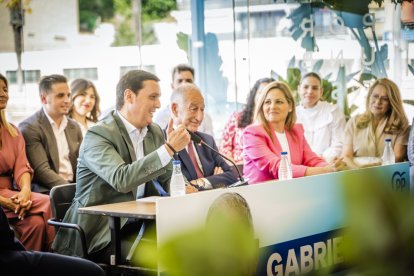 El PP aspira a renovar el poder municipal en Roquetas de Mar.