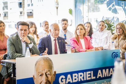 Desde la izquierda, Javier A. García, Gabriel Amat y Rocío Sánchez.