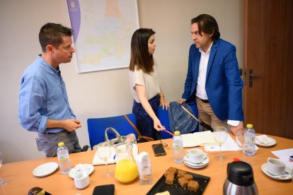 Pablo Requena, Inmaculada Ramos y Rafael Burgos (Cs).