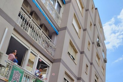 Petalá al Simpecado de Almería.