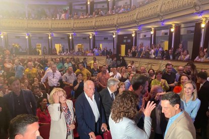 En segunda fila, Mar Agüero y José María Rossell.