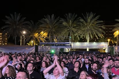 Diferentes generaciones en el concierto.
