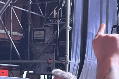 Loquillo bajó del escenario.