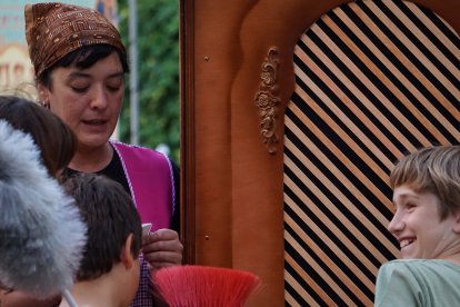 El público disfruta de las propuestas de la Noche en Blanco 2023.