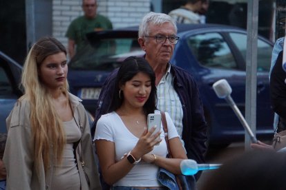 El público disfruta de las propuestas de la Noche en Blanco 2023.