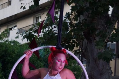 El público disfruta de las propuestas de la Noche en Blanco 2023.